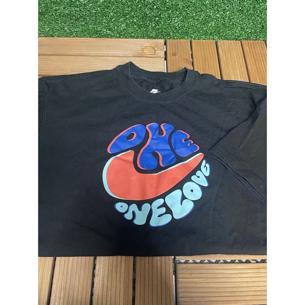 Nike Men's "One Love' Tee Black T-shirt Size Small